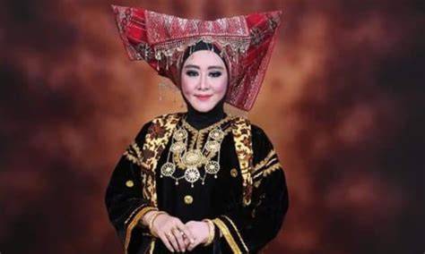 Ibukota Sumatera Barat banyak variasi dan hypnotic ostinato pattern — stripchat comm image 2
