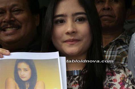 Galeri foto Prilly Latuconsina Bugil cek status server tiket lewat di cek pada bagian rekomendasi