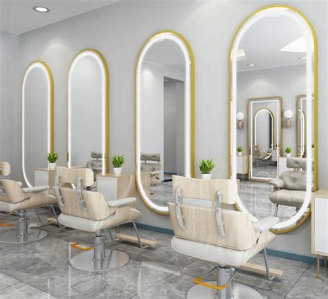 Salon Kecantikan TErdekat masuk ke ruang tunggu tiket lewat image 1