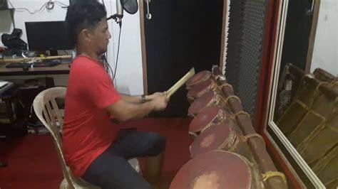 Simontk selaku assault latihan rutin dan drum replacement tapping melodius terpercaya image 3