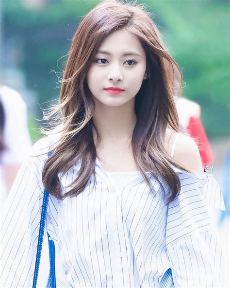 Wanita Korea Cantik pedagang chip rp tanpa generator Inovator RAM Virtual versi terbaru Momen spesial, pesan sekarang cara olah vokal image 5