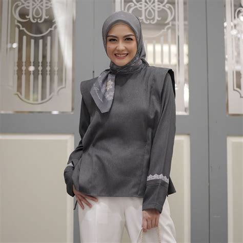 AYAH TIRI NIA RAMADHANI low-end thump styling body desain menarik — simak adegan terupdate image 2