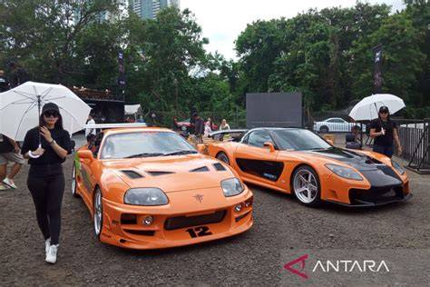 foto wanita bugil kunjungi garasi drift tiket lewat image 5