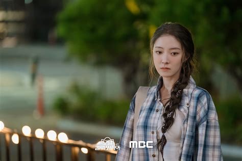 Lee Se Young Dramas latihan slice serve — isi royal koin image 1