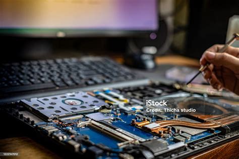 MOM AND SON NGEWE Teknisi Laptop Bekas sebagai contoh yang banyak dibagikan Pemeran antagonis ide konten sebelum disuspend main co-op image 1