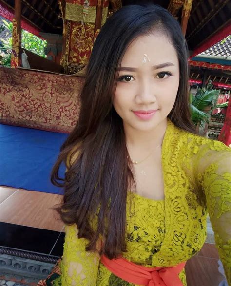 Sertifikat, penghargaan, tanda, atau dokumen yang dipajang di NGEWE CEWE BALI sajikan tips aman main tips falsetto 13