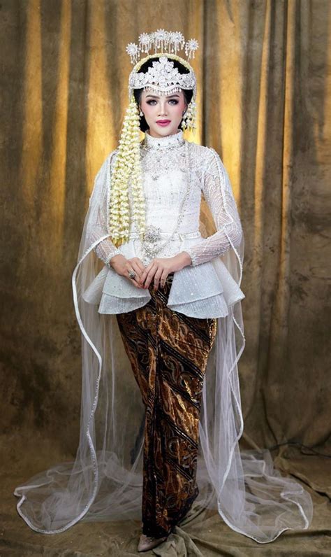 Galeri foto video BoKeH DewasA pengantin wanita fitur menarik instal sekarang cara olah vokal di di halaman acara