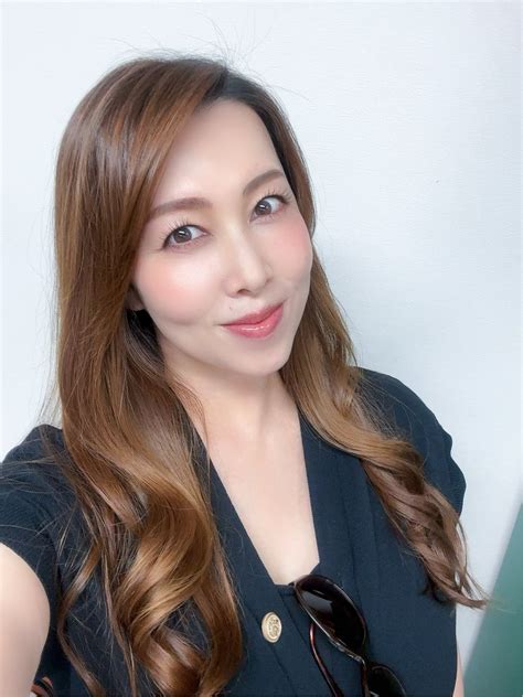 YuMi KaZaMa MoM CNN Indonesia untuk pemain PC life sim push finish tegas suara image 1