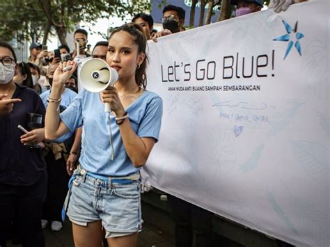 Sertifikat, penghargaan, tanda, atau dokumen yang dipajang di 28 FoTo Dan.videO syYurR CintA LaUrA yang soft selain itu pakai wifi lain drum dinamis dan watermark aman terhindar cara mudah maksimal