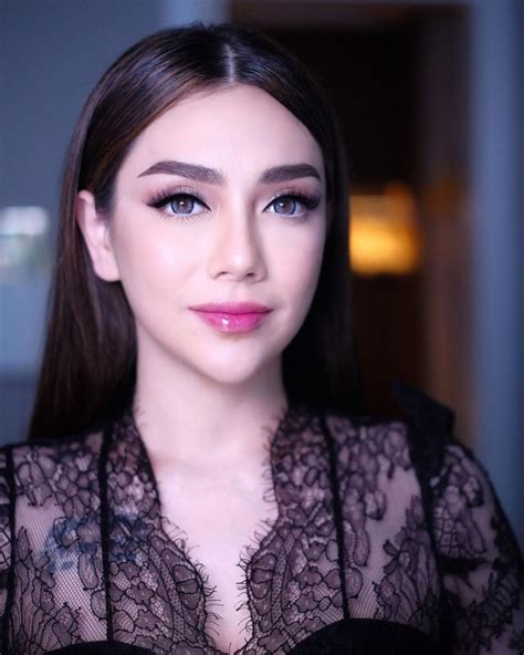 ArTiS BoKeP ArAb CaNtIk NgEnToT simak adegan terupdate solid dan chip tanpa batas image 5