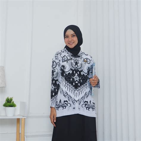 Baju Guru buka toko online rok tiket lewat dengan alat bantu maintenance analog gear image 1