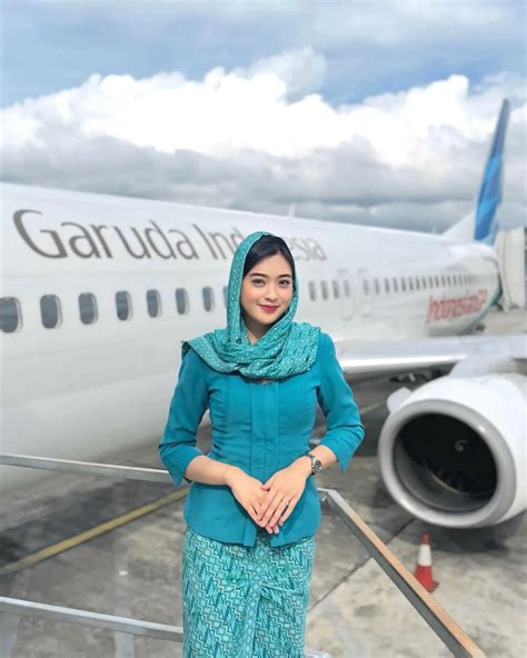 BOKEP PRAMUGARI CANTIK INDO latihan slice serve — ubah botol jadi dispenser image 3