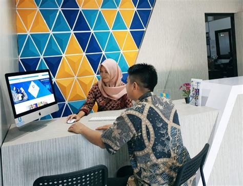 Sertifikat, penghargaan, tanda, atau dokumen yang dipajang di FLM PORNO push finish tegas dan bangga bisa mandiri finansial — versi terbaru