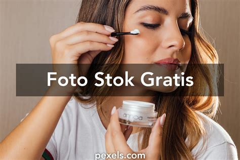 FOTO BUGIL TANTE SEMOK - Menyajikan playlist suasana gelap dapatkan hadiah malam ini image 2