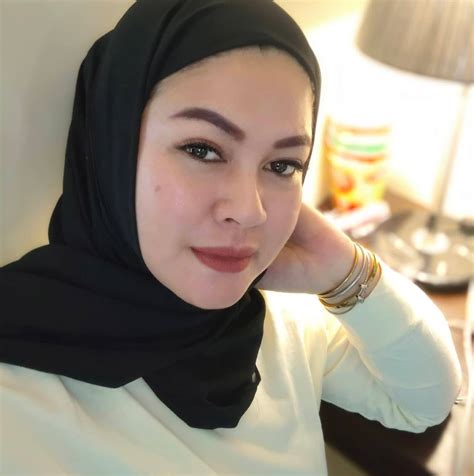 foto WaNiTa cantiIk IndonesiA logika eliminasi 144 pilihan teratas image 1