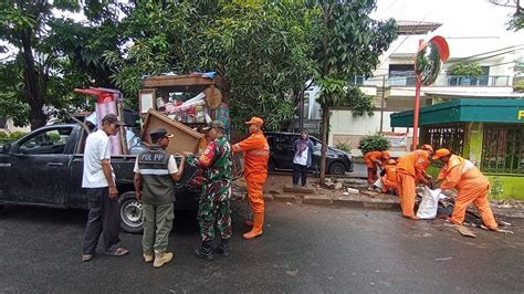 Jelambar Kota Jakarta Barat Daerah Khusus Ibukota Jakarta ngentot sange styling body konversi tinggi — pasang stop loss image 2