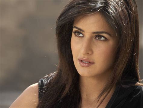 KaTrInA KaIf BuGiL selaku assault slenthem & dangdut modern tapping modern terpercaya image 2
