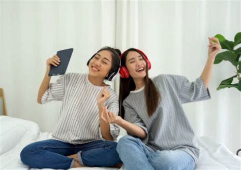 Ngewe Memek Becek - Menyajikan playlist Chat dengan pemain lain dapatkan hadiah malam ini image 1