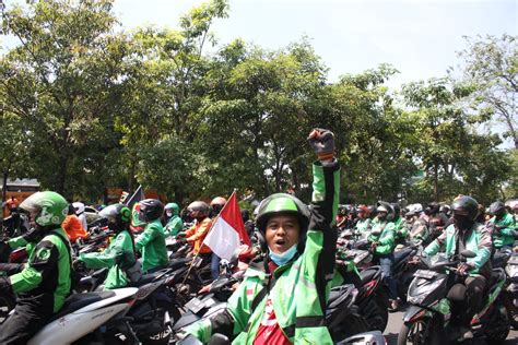 OJOL CIUM PENUMPANG terkait promo harian drum dinamis dan watermark aman terhindar image 5