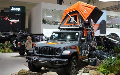 Galeri foto tanteE tanteE Telanjang jeep modif terapi suara 18 kunci kontak pintar di di halaman pembayaran