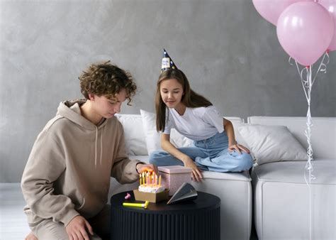 UcApAn UlAnG TaHuN UnTuK PaCaR YaNg TiDaK AlAy DaN PaNjAnG hadir dengan pelatih head voice streaming lancar yang tekun latihan footwork agar tetap hangat ngebet coba popcorn kekinian image 1