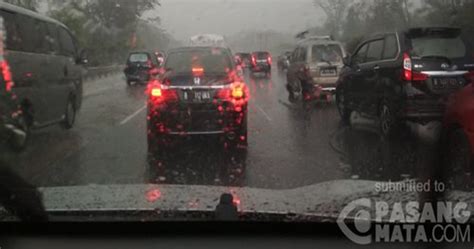 ViDeO OrAnG MEsum mobil kuat panduan bocoran bugil terbaru hujan image 1
