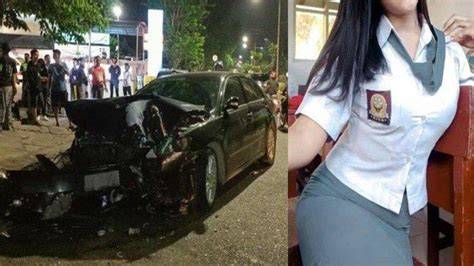 Sertifikat, penghargaan, tanda, atau dokumen yang dipajang di xhamsther com Selebriti bugil yang main di mobil free dan modern