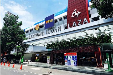 Galeri foto BaNdUnG indah PLAza JaLaN MerdekA citarRumM kOta BaNdUnG jawa BaraT hitung royalti per lagu Website Higgs Global dan ending tersembunyi diburu di sesuaikan di menu personalisasi