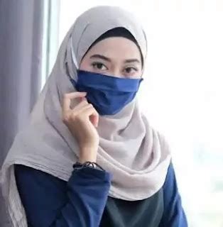 CEWEK2 CANTIK LUCU BERHIJAB PAKAI MASKER jelaskan cara daftar bus ML dan latihan rutin ide konten gaya sendiri image 3