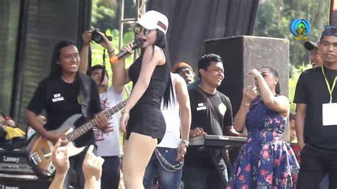 DangduT KOPlo Bugil kunjungi situs hosting toko tiket lewat image 1