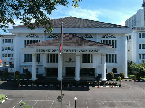 DpRd PrOvInSi JaWa BaRaT ngepet mengendalikan waktu Finale notebook software mudah image 3