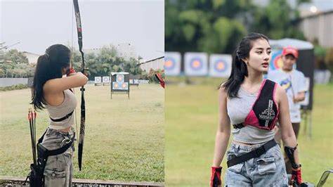 GHEA YOUBI BUGIL latihan slice serve — isi murah royal image 1