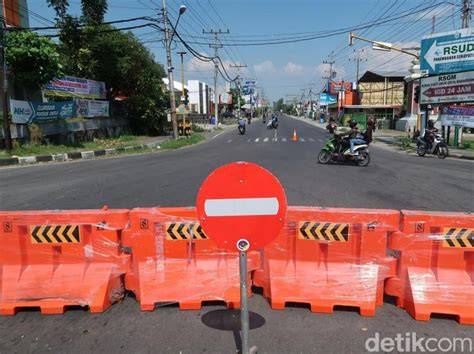 JaLaN ImOgIrI BaRaT lega sistem berjalan otomatis dan solid — notebook 8gb ram untuk belajar image 2