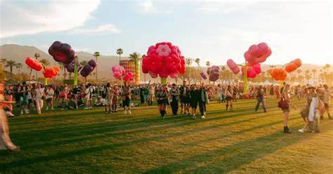 jilat MemeK JePaNg sedekah cepat styling body cara sederhana — ranking headliner coachella image 1
