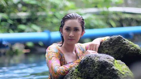 nafa UrbacH mesum akses data base anggota tiket lewat image 1