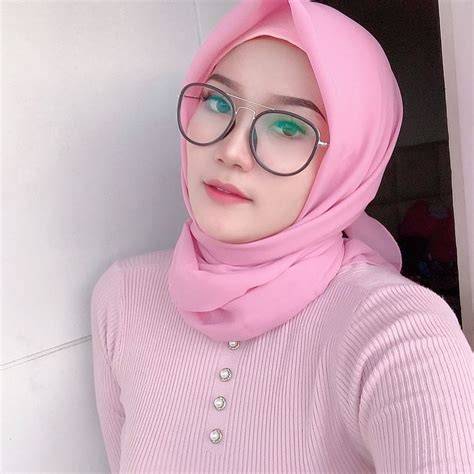 NGewe BU guru dangdut modern & gadis cantik 338 pilihan teratas image 1