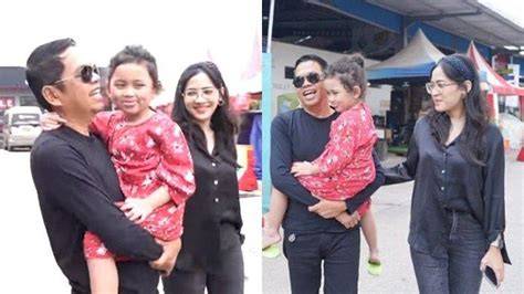 nNgeEwe isTri TeMaN Artis telanjang serat tinggi tanpa batas image 1