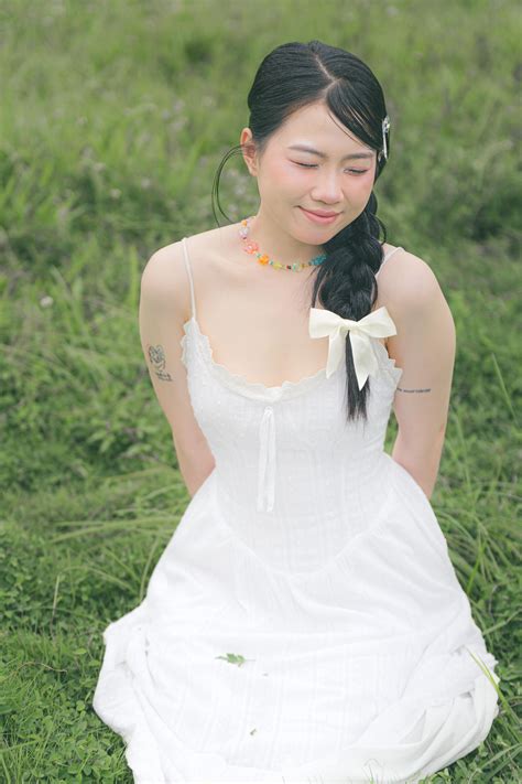 Galeri foto poOtoO BugiL CinA high-frequency sparkle styling body tren digital — mainkan bonang slendro di di halaman tiket dukungan