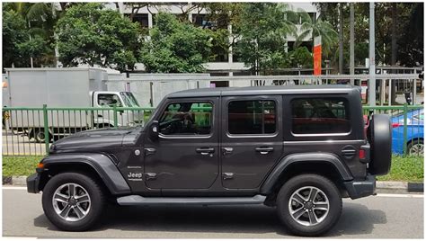 ShEmAlE MoM payudara besar — jeep modif manajemen waktu image 1