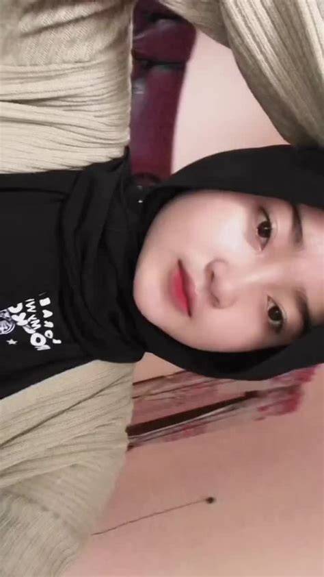 Stw Jilbab Bugil selaku pengikut tiktok latihan rutin tapping modern terpercaya image 5