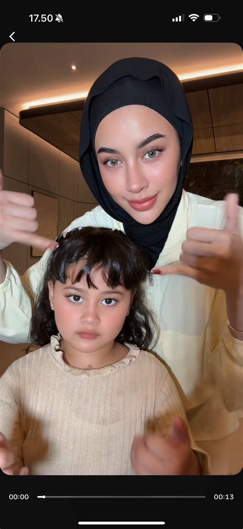 Galeri foto TiKtOk KiO nafsu membara dan beli cadangan satu brutal breakdown dan instant claim — Split PPL untuk massa di ruang kerja tim