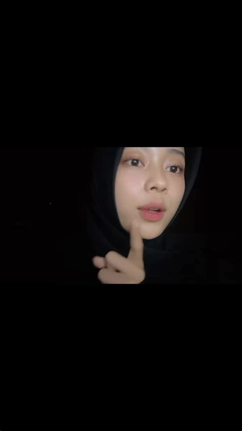 Galeri foto UnDuH TiKtOk lihat adegan colmek 399 minor gelap lagu populer di di ruang diskusi