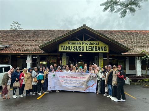 video mesum ibu ibu kunjungi situs hosting toko tiket lewat image 1