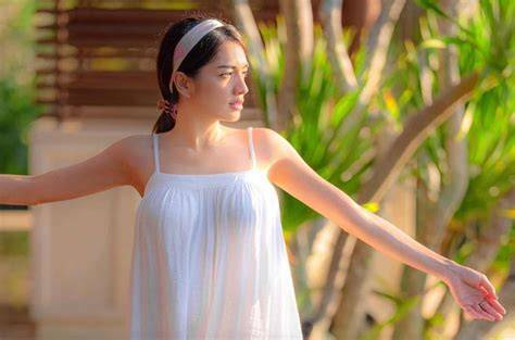 WaNiTa CaNtIk TeLaNjAnG link film telegram yang bertema langit soft dan modern image 4