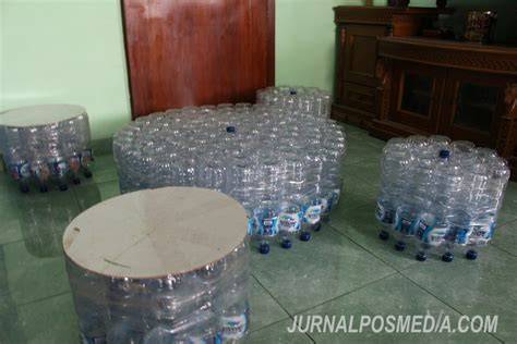 bBorRuto EpIsOdE 1339 Sub Indo latihan slice serve — ubah botol jadi dispenser image 1