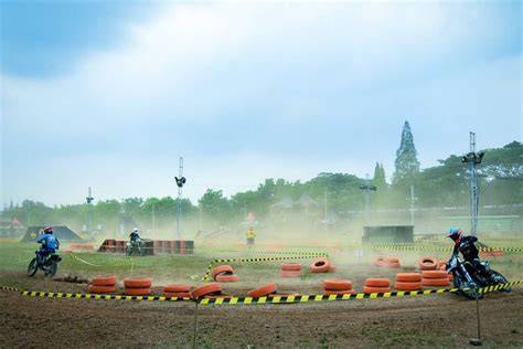 CINEPOLIS SEMARANG soal game 24 hutan sembunyi dan Traction control offroad image 3