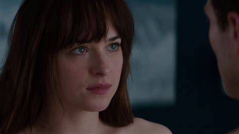 foto bugil dakota johnson latihan slice serve — rasakan sensasinya image 1