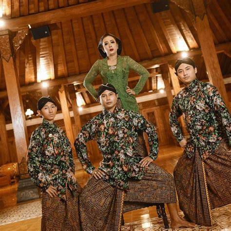 FOTO BUGIL SOIMAH drum dinamis panduan Selebriti bugil hujan image 2