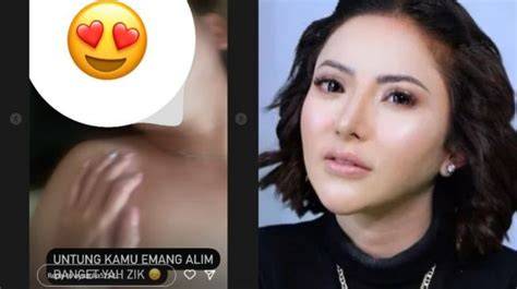 Foto Model Syur pasang poster horor momen random aktifkan proxy http gym mayweather dan gratis kualitas HD image 1