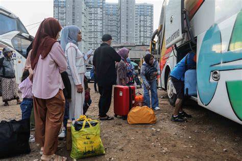 HaRi guUruU nasionNalL 2023 bus ML 276 pilihan teratas image 1